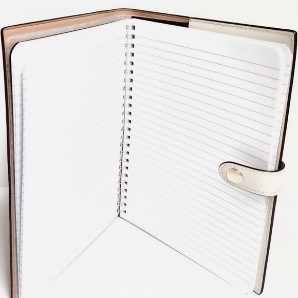 Cute. COACH Notebook With Floral Print. - Picture 5 of 12